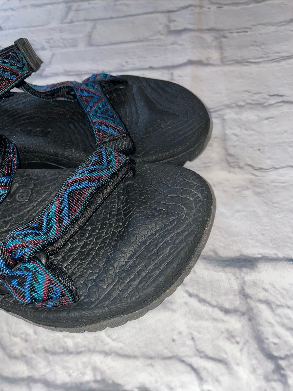 Teva Terradactyl Black and Blue Patterned Adventure Sandals Size 7 - Picture 4 of 10